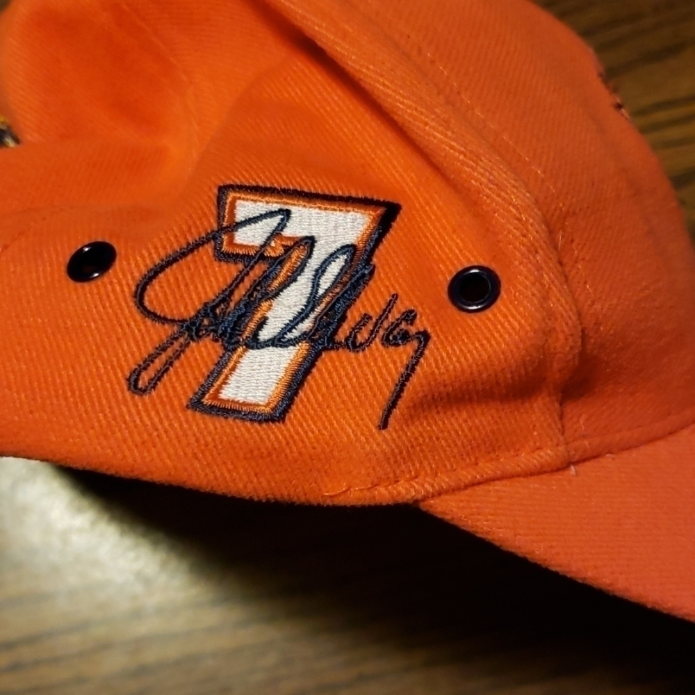 Vintage Denver Broncos Super Bowl XXXII Hat - Picture 4 of 4